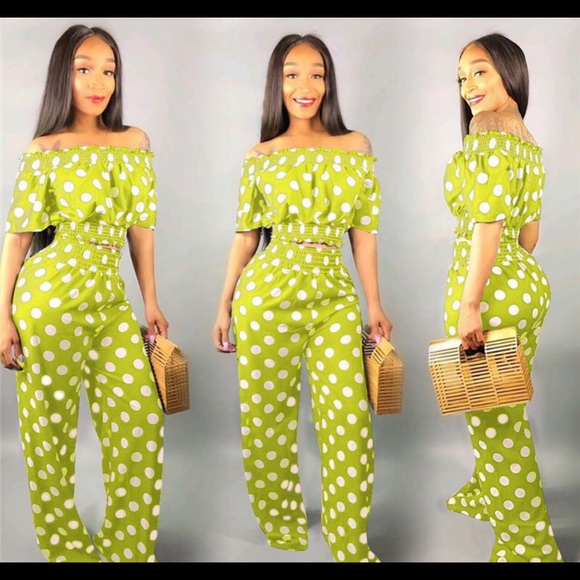 Clothes - Picture 3 of 3